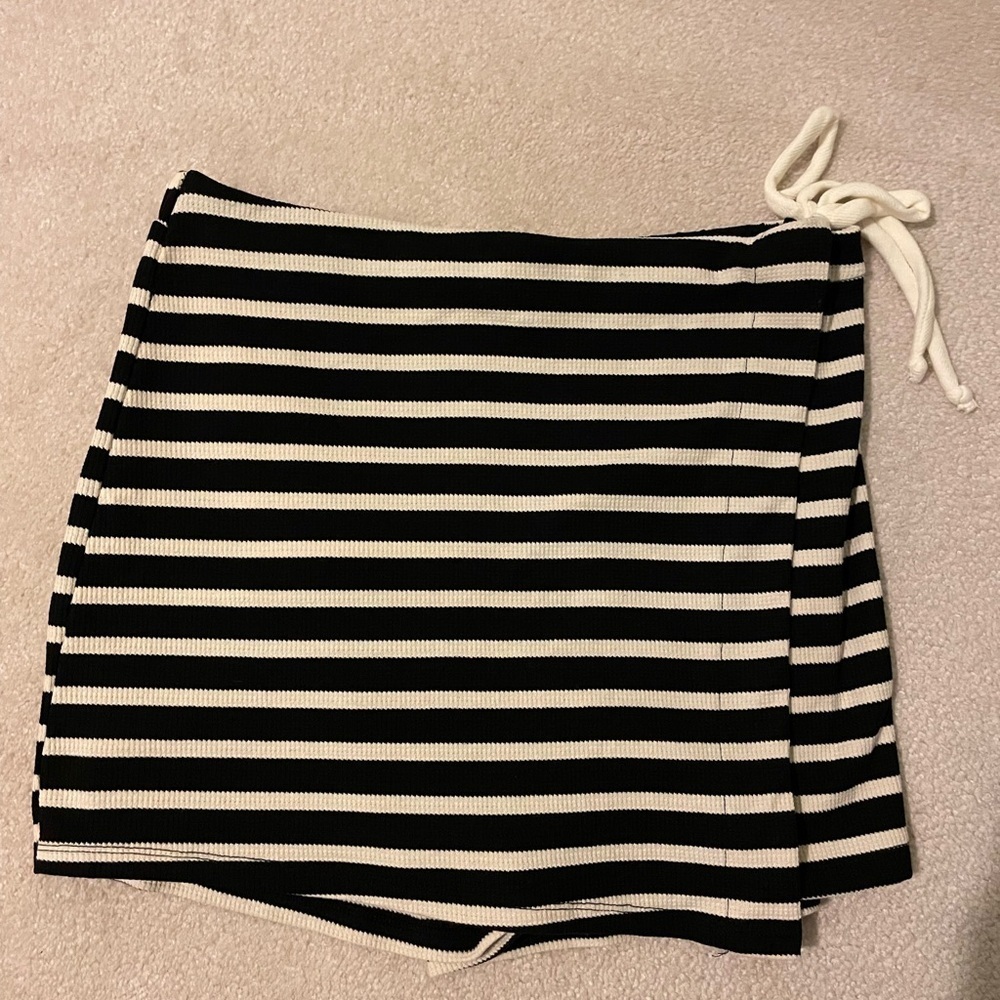 Kirious Los Angeles striped skirt-medium like new